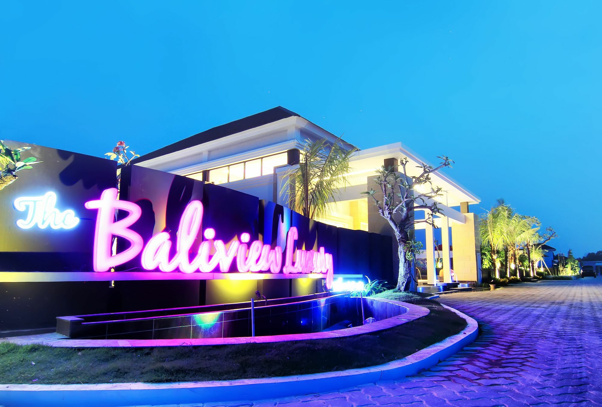 The Baliview Luxury Villas & Resto Pekanbaru Exterior photo