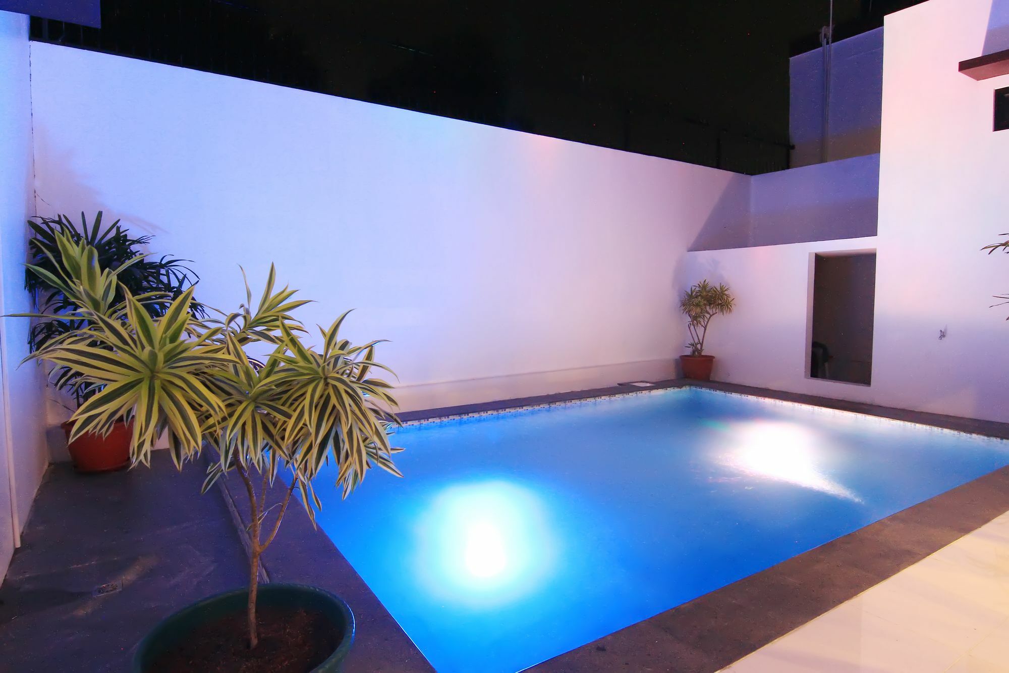 The Baliview Luxury Villas & Resto Pekanbaru Exterior photo